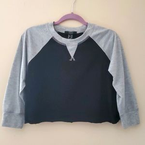 Nwt Raglan sleeve crop top